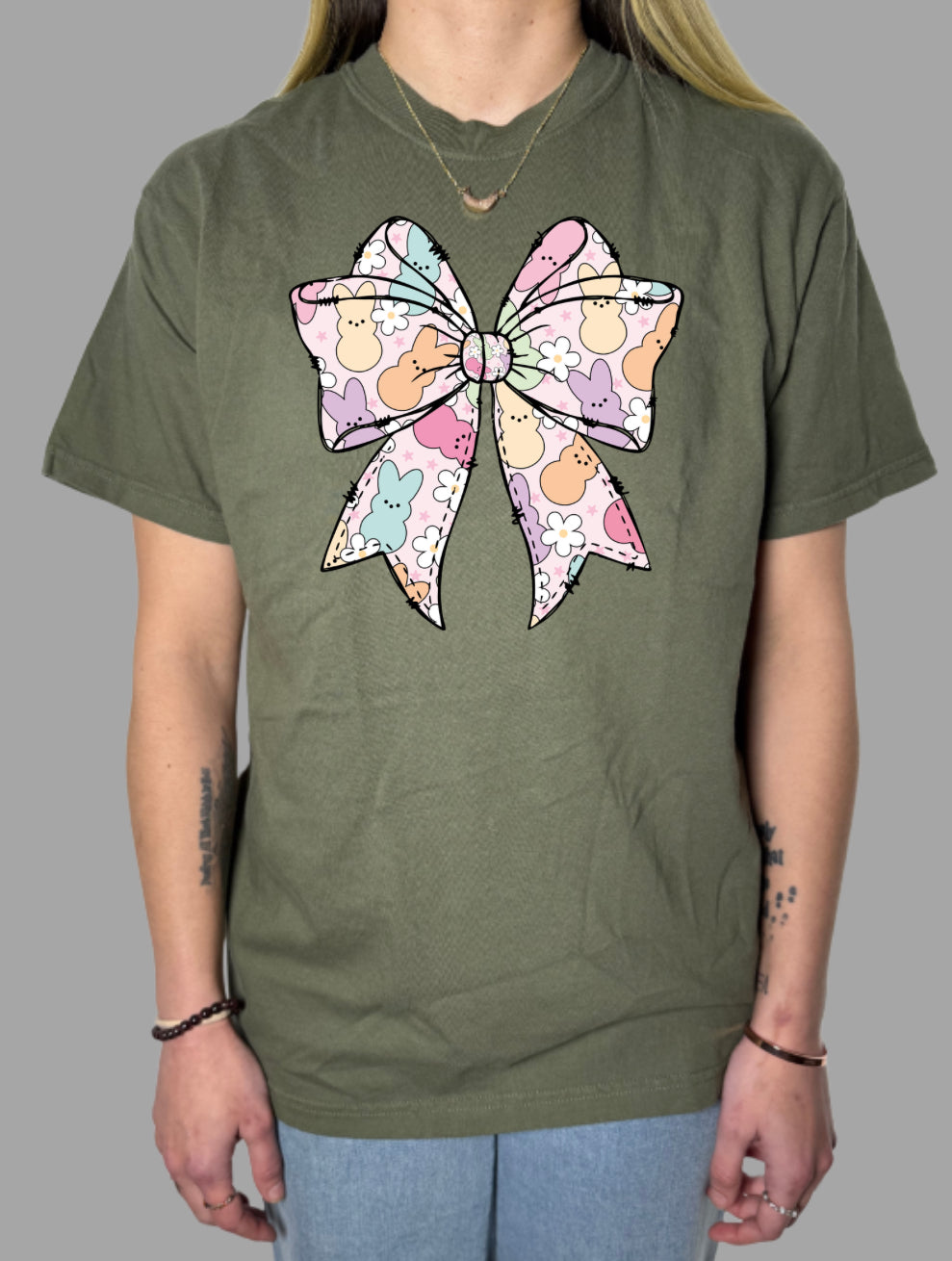Bow Comfort Colors Tee