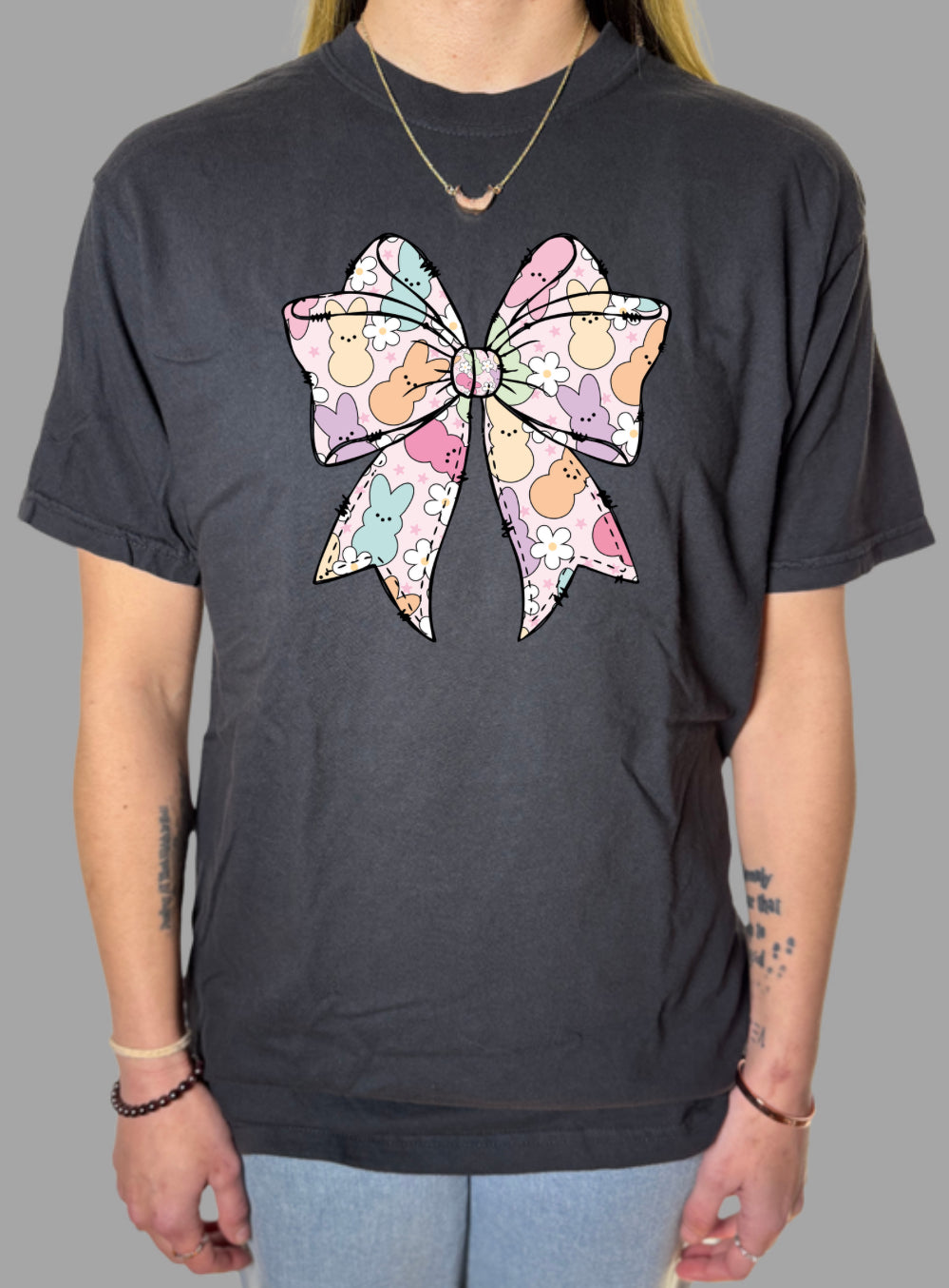 Bow Comfort Colors Tee
