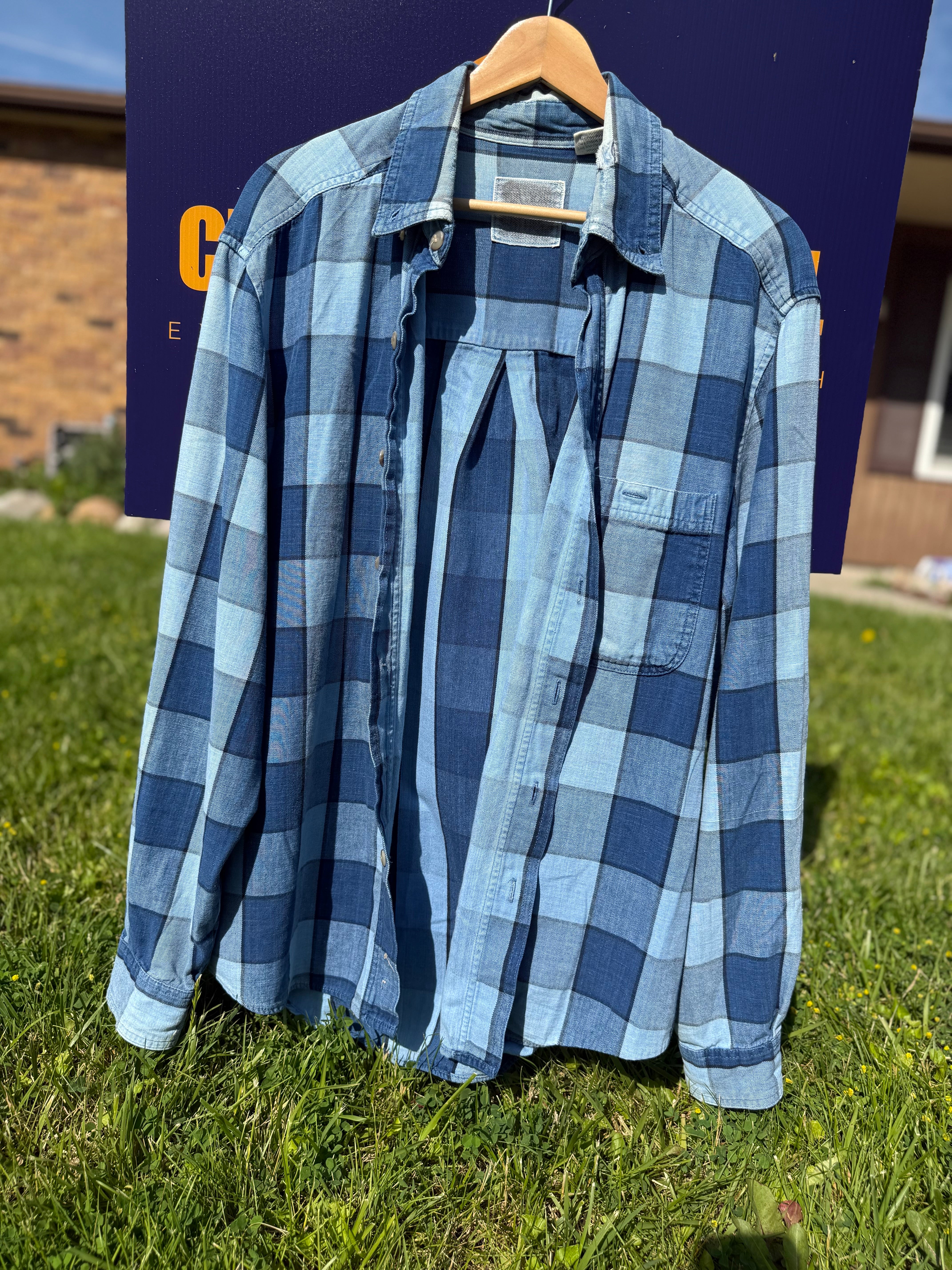 Upthrift MGK & Wiz Button Up Size M