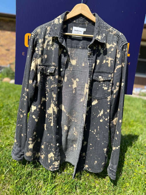 BMTH Upthrift Button Up Size M