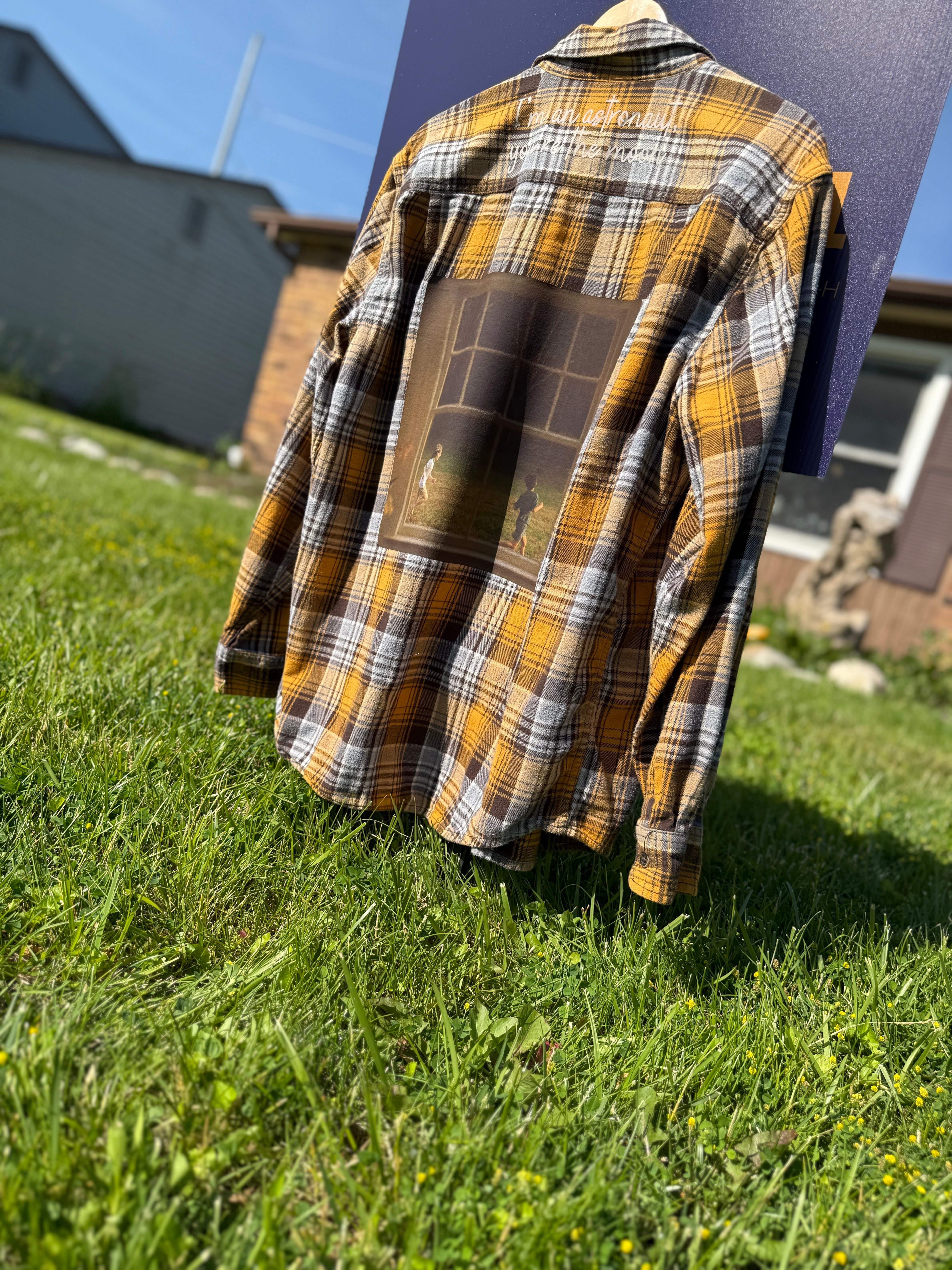 Noah Kahan Upthrift Flannel Size L