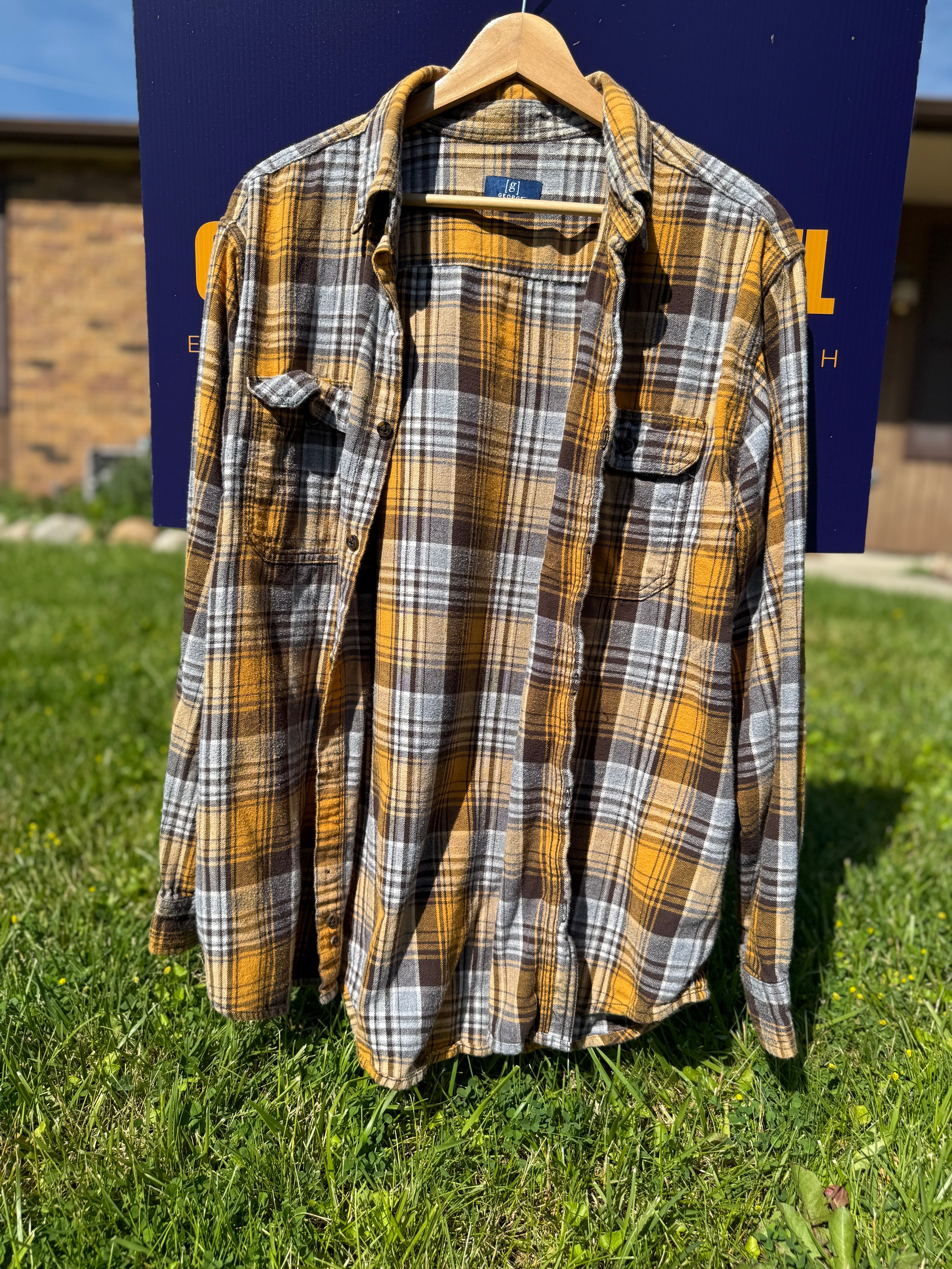 Noah Kahan Upthrift Flannel Size L