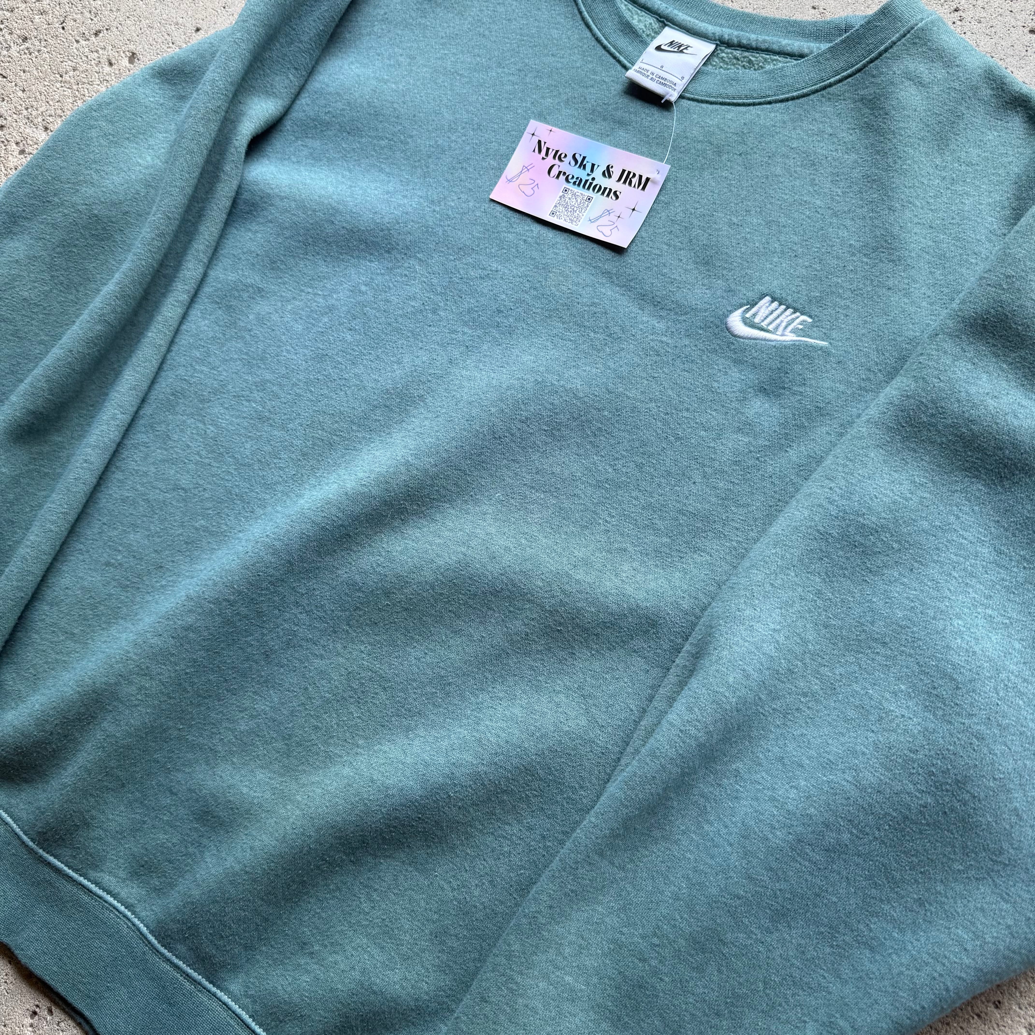 Dyed Upthrift Nike Crewneck Size M/L
